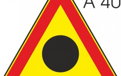 Пътен знак А40 – Внимание участък с концентрация на пътно транспортни произшествия